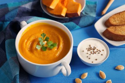 Recette : un velouté de courge réconfortant pendant la grossesse.