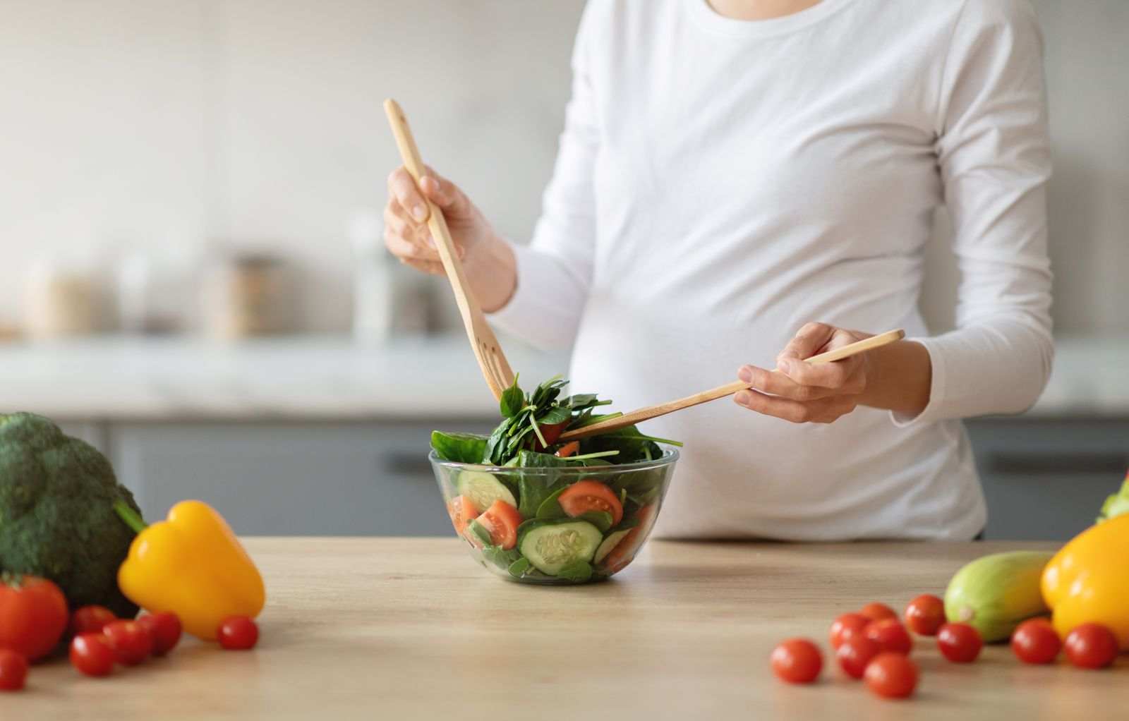 Alimentation pendant la grossesse : le guide simple pour manger équilibré 🤰