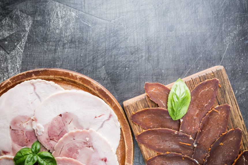 Charcuterie cuite enceinte : bacon, mortadelle, cervelas, knacki… 🥓